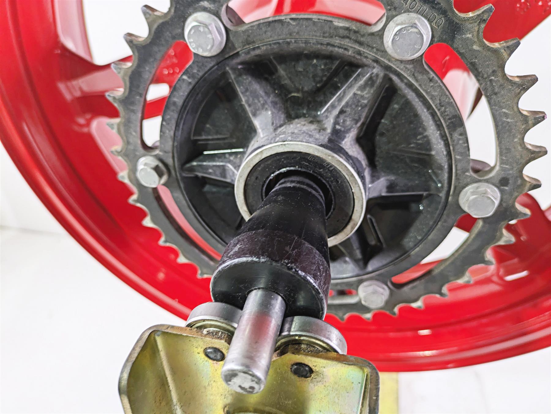 2023 BMW G310R K03 Straight Red Rear Wheel Rim 17x4 36311542861 {{ shop.shopifyCountryName }} - Mototech271