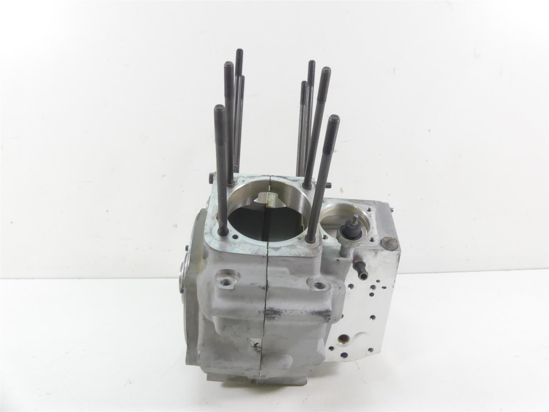 2000 Harley Dyna FXR4 CVO Super Glide Crankcase Engine Crank Case Set 24563-95 {{ shop.shopifyCountryName }} - Mototech271