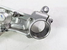 Load image into Gallery viewer, 2021 BMW R1250GS K51 Adv Lower Triple Tree Steering Clamp 31429443337
