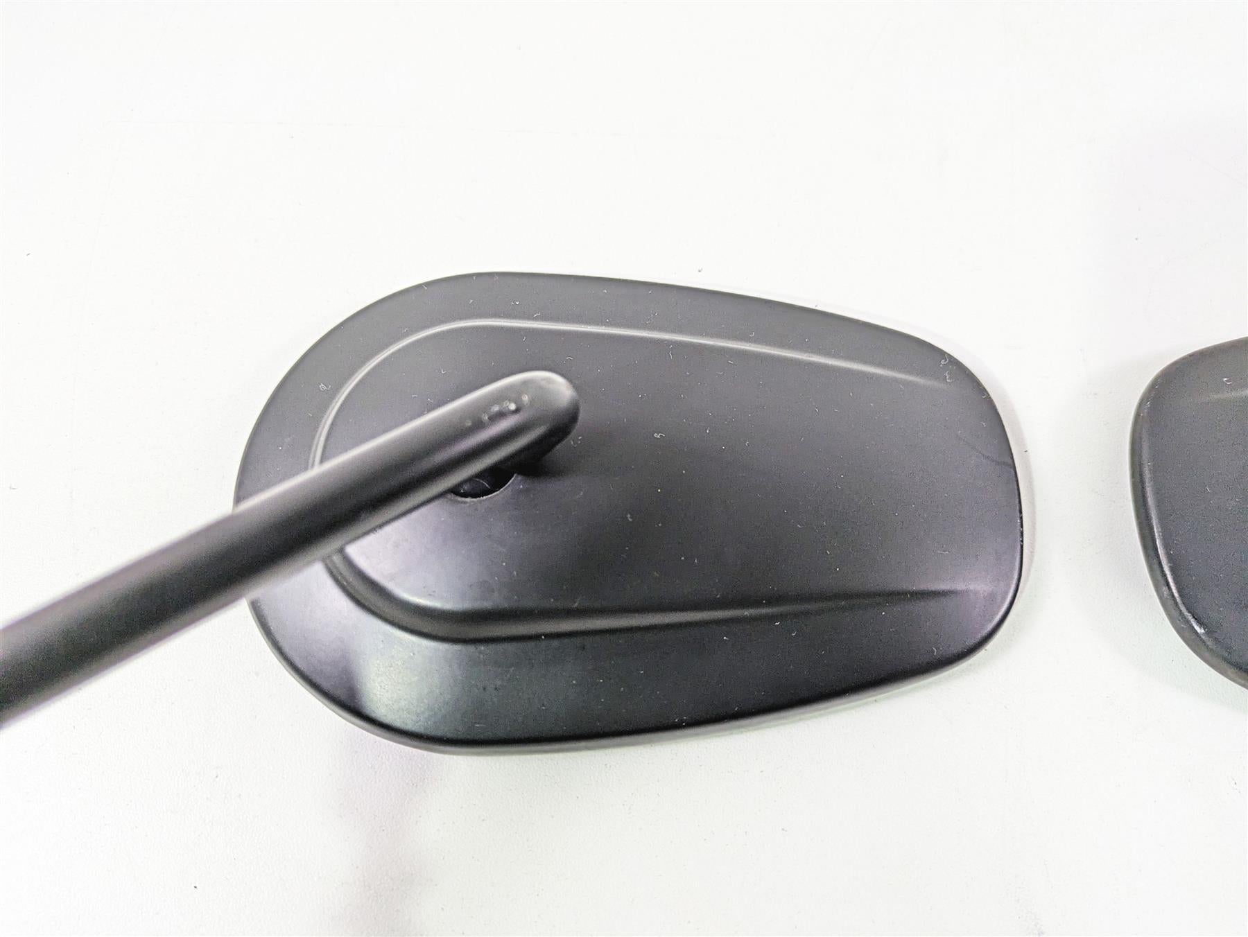 2011 Harley FXDC Dyna Super Glide Rear View Mirror Set 91840-03B 91845-03B {{ shop.shopifyCountryName }} - Mototech271