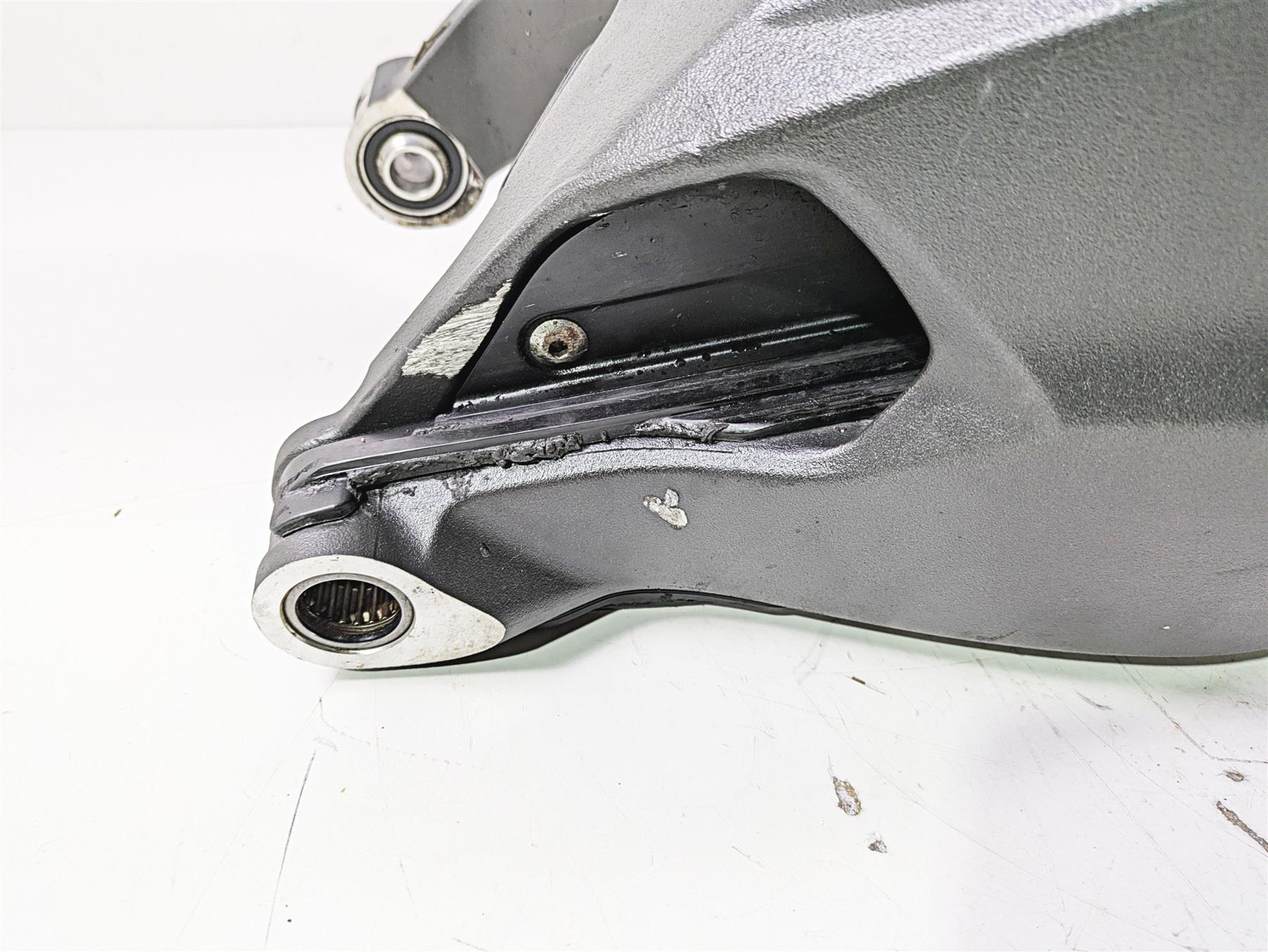 2015 Ducati Panigale 1299 S Swingarm Swing Arm S 37021106BA A 819Z0021A {{ shop.shopifyCountryName }} - Mototech271