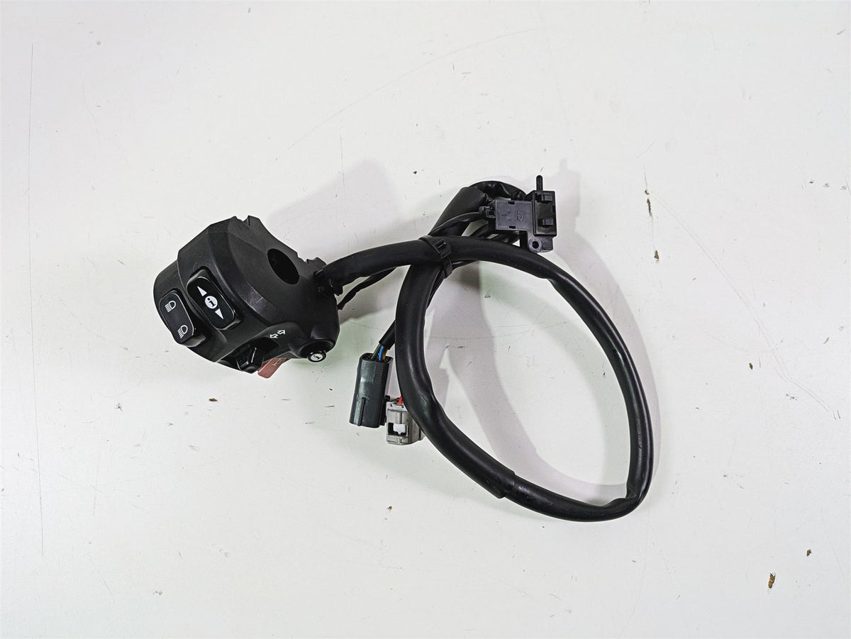 2013 Triumph Tiger 1215 Explorer Left Hand Turn Signal Control Switch T2042035 {{ shop.shopifyCountryName }} - Mototech271