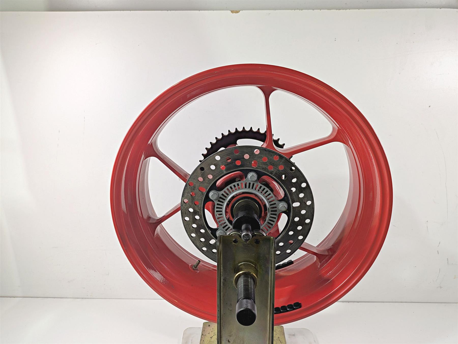 2017 Aprilia RSV 1100 Tuono V4 Factory Straight 17x6 Rear Wheel Rim 2B002118 {{ shop.shopifyCountryName }} - Mototech271