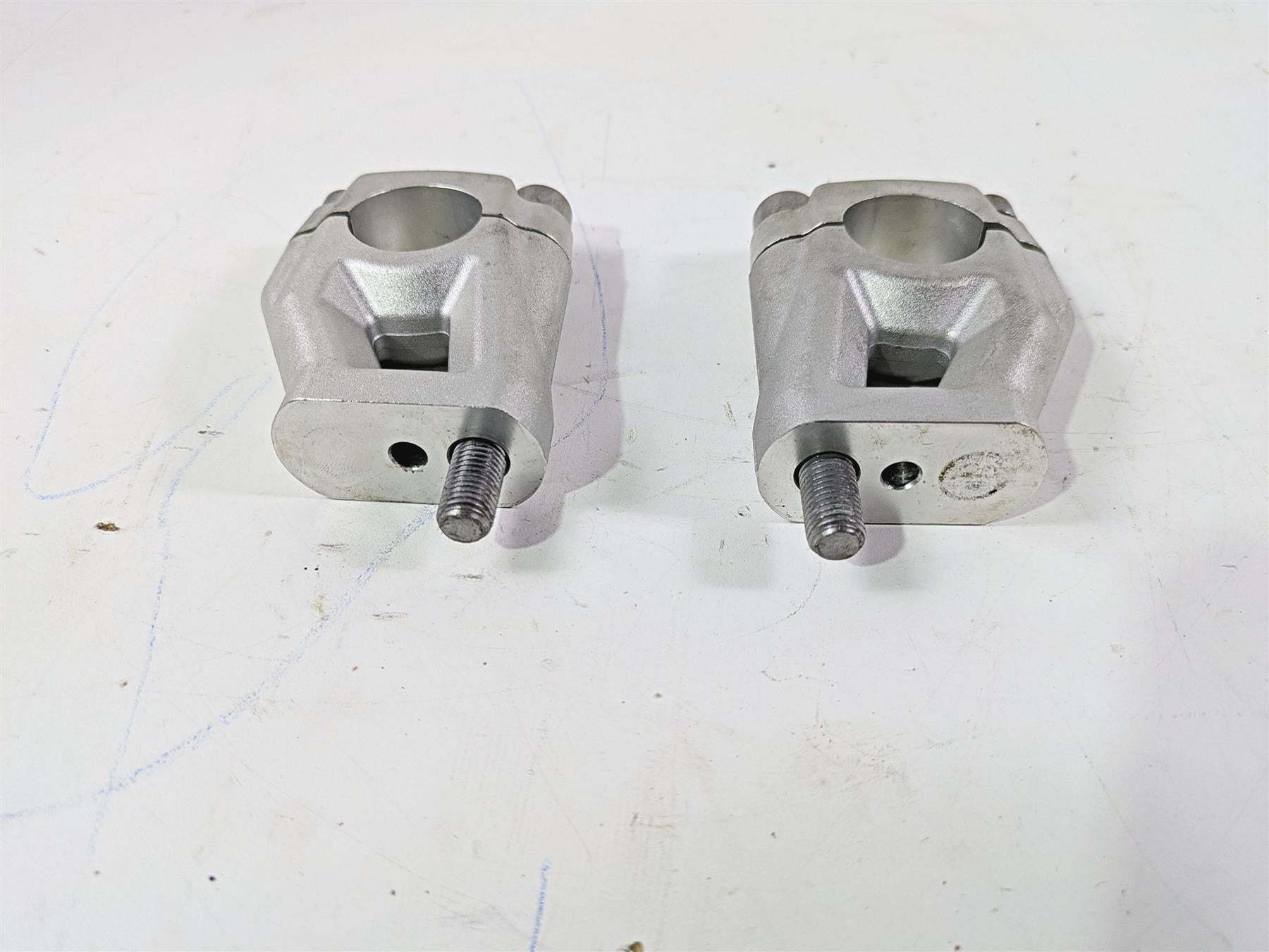 2013 Triumph Tiger 1215 Explorer Upper Lower Handlebar Riser Set T2040813 {{ shop.shopifyCountryName }} - Mototech271