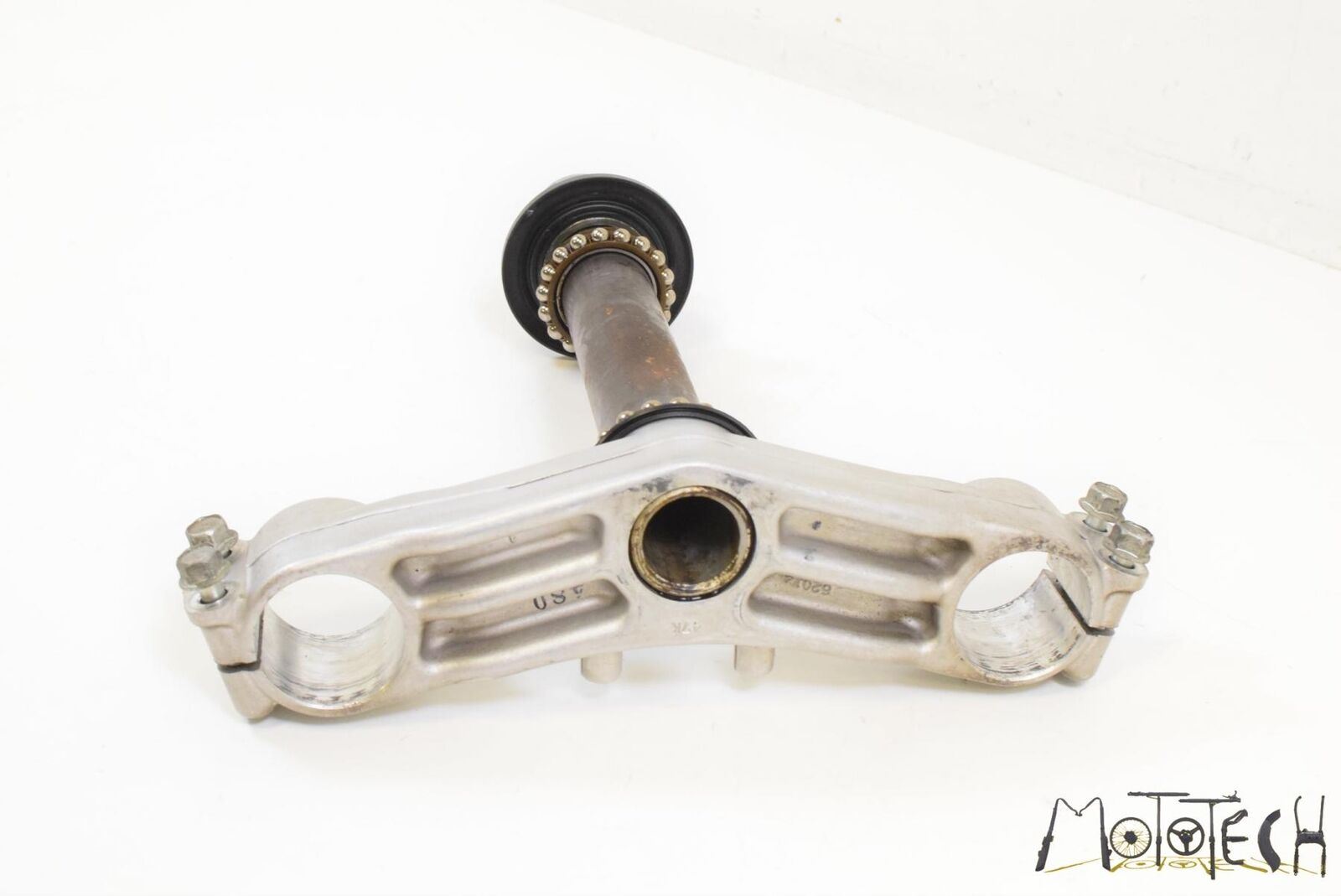 2005 Kawasaki ZZR1200 ZX1200 Ninja Lower Triple Tree Steering Clamp 44037-0008 {{ shop.shopifyCountryName }} - Mototech271