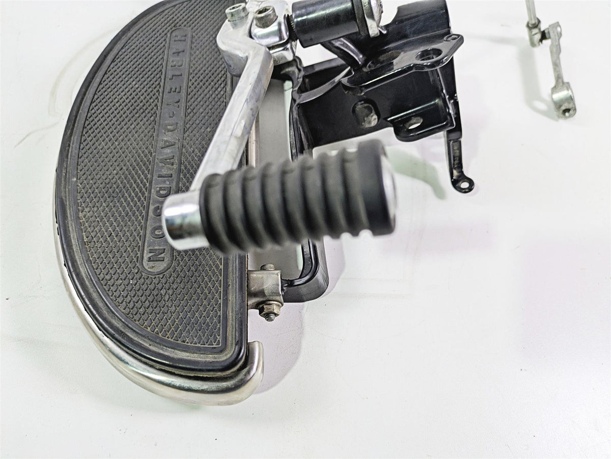 2017 Harley Softail Heritage Classic FLSTC Left Front Floorboard Set 33630-07A {{ shop.shopifyCountryName }} - Mototech271