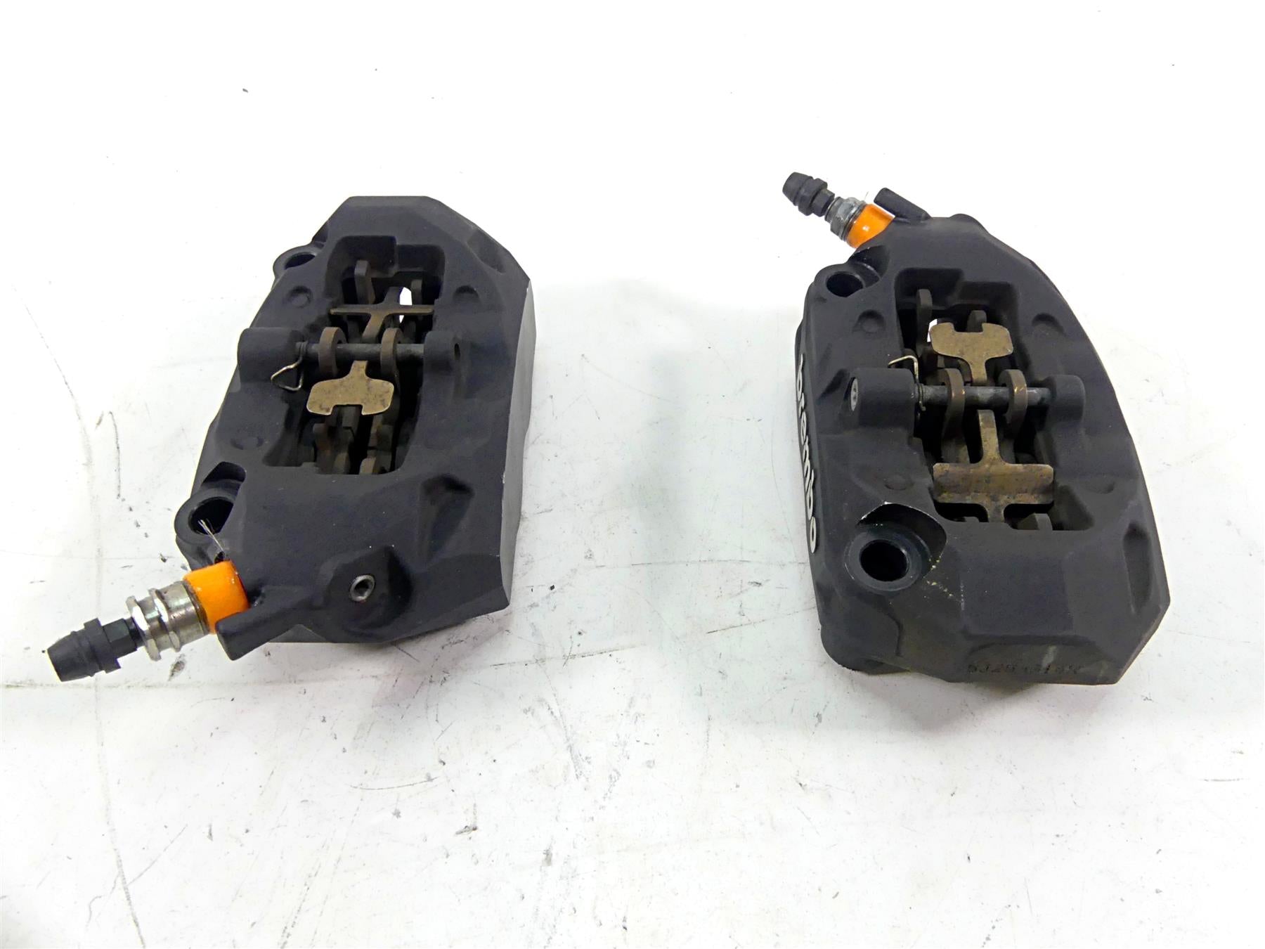 2016 BMW R1200GS Adv K51 Front Brembo Brake Caliper Set 34118556205 34118556206 {{ shop.shopifyCountryName }} - Mototech271