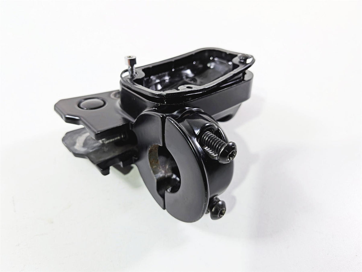 2017 Harley Touring FLHXS Street Glide Clutch Master Cylinder Black 36700128A {{ shop.shopifyCountryName }} - Mototech271