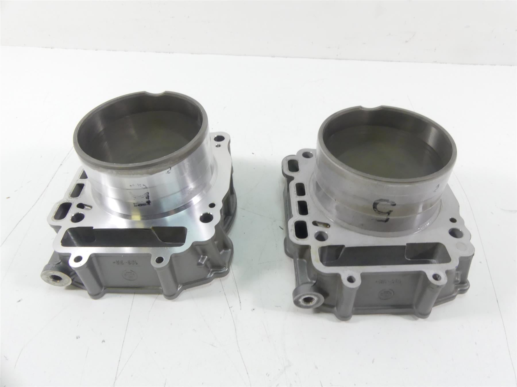 2015 KTM 1190 Adventure R Cylinder Jug Piston Barrel Set 6913003830024 {{ shop.shopifyCountryName }} - Mototech271