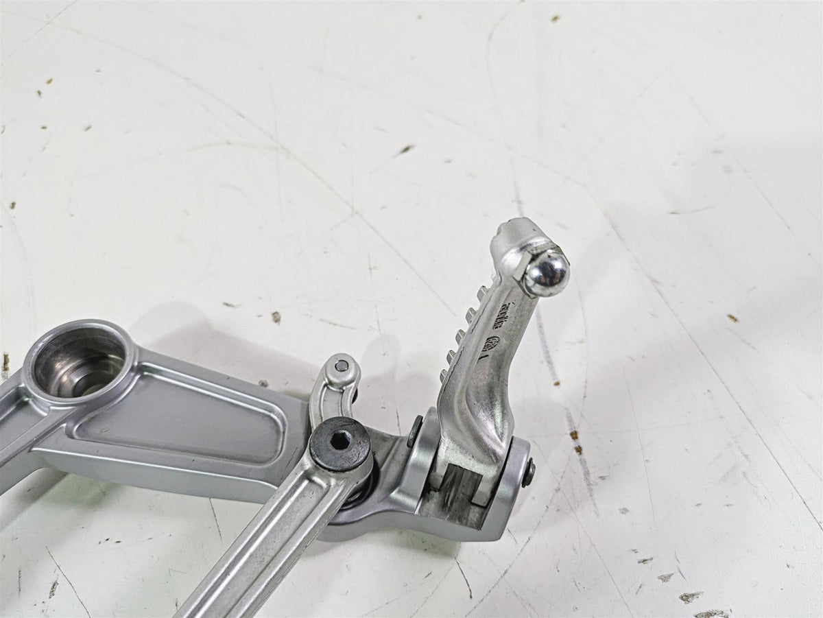 2021 Aprilia RS660 Left Rider Footpeg & Shifter Lever 2B005202 2B006352 {{ shop.shopifyCountryName }} - Mototech271