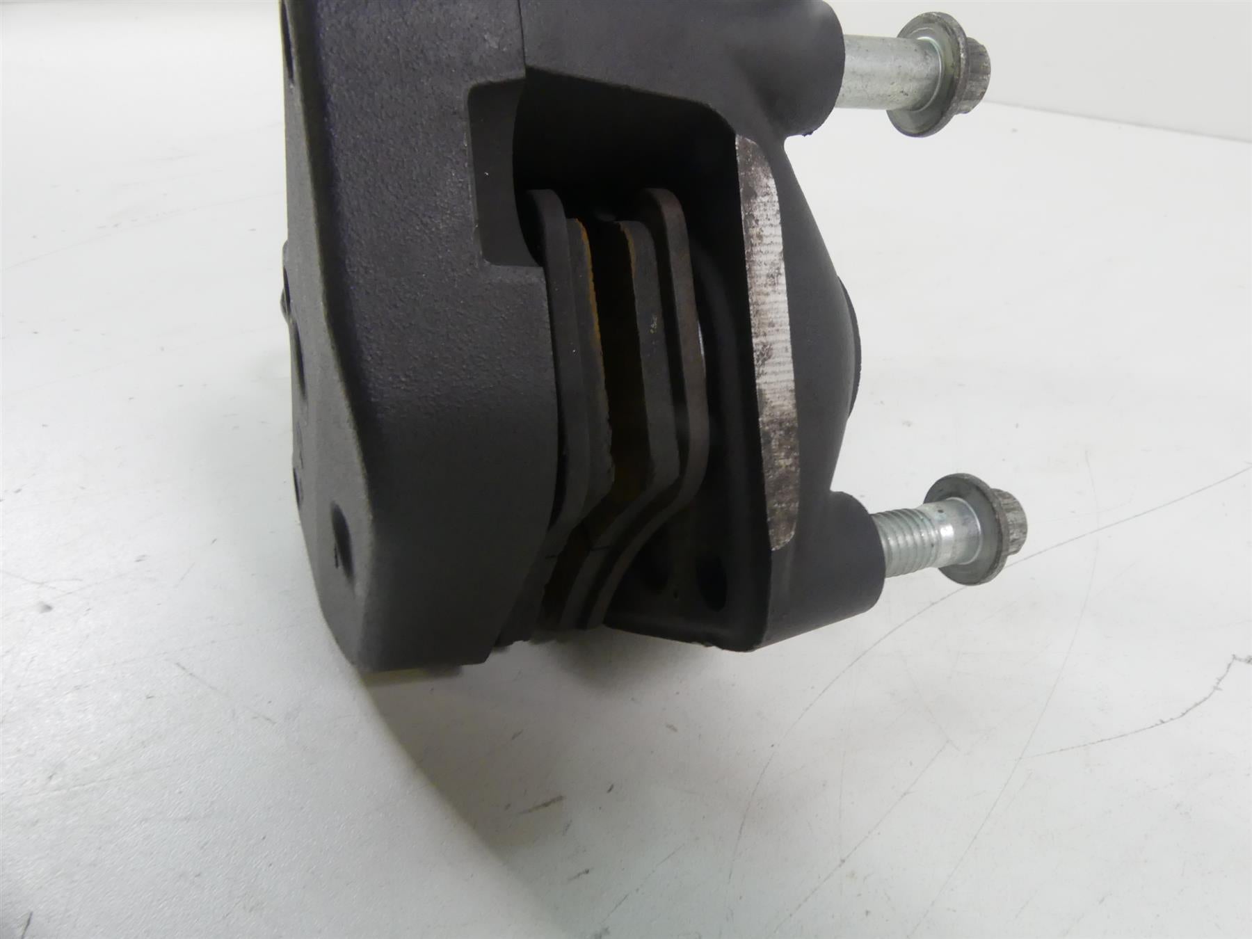 2005 Harley FXDWGI Dyna Wide Glide Front Brake Caliper + Line 44046-00D {{ shop.shopifyCountryName }} - Mototech271