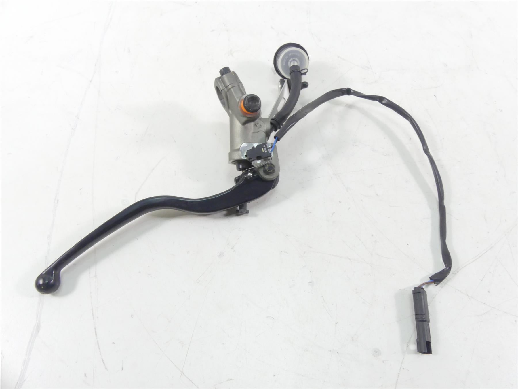 2020 Ducati Panigale V2 Brembo Radial Clutch Master Cylinder & Lever 63040881A {{ shop.shopifyCountryName }} - Mototech271