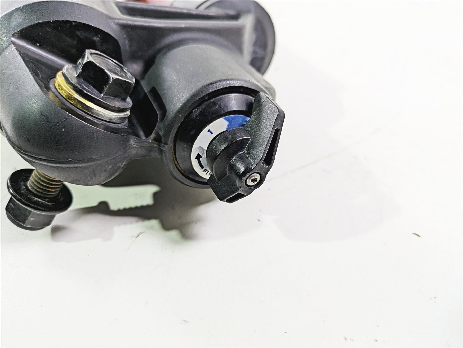 2023 Can Am Maverick X3 XMR Turbo RR Fox Left Rear Shock 64" Red 706004808 {{ shop.shopifyCountryName }} - Mototech271