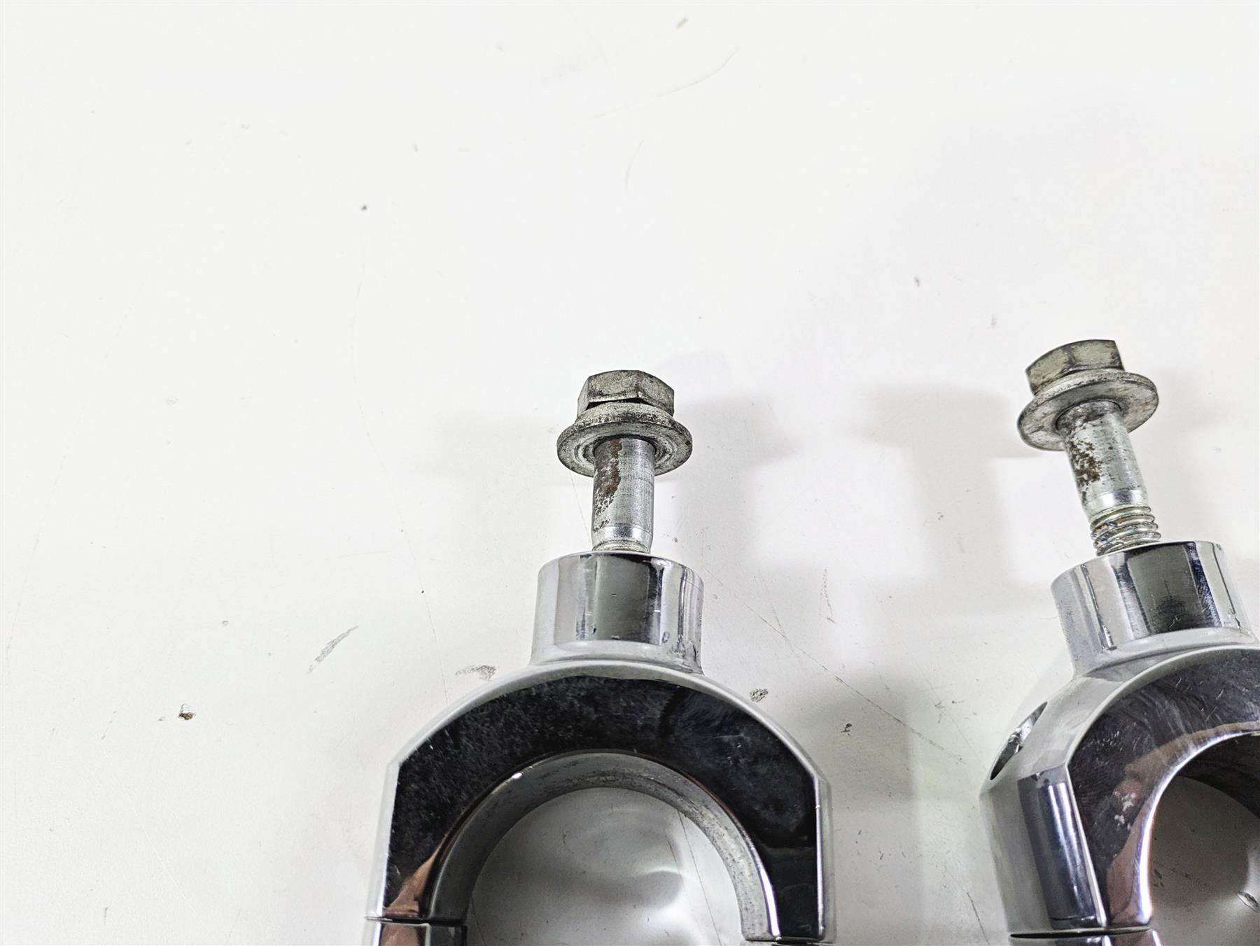2003 Harley Softail FXSTDI Deuce 100th Aftermarket 2" Handlebar Riser Set {{ shop.shopifyCountryName }} - Mototech271