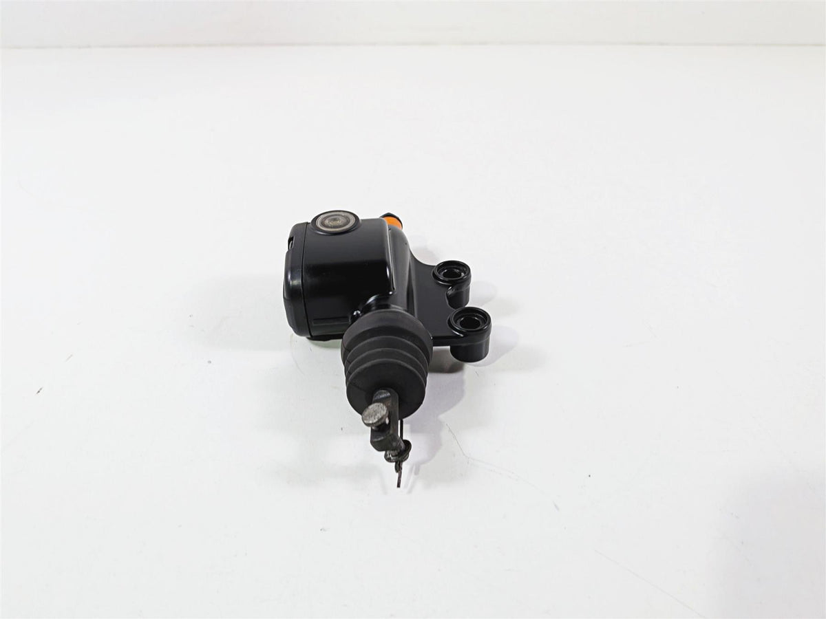 2016 Harley Touring FLHX Street Glide Rear Brake Master Cylinder 41700028A {{ shop.shopifyCountryName }} - Mototech271