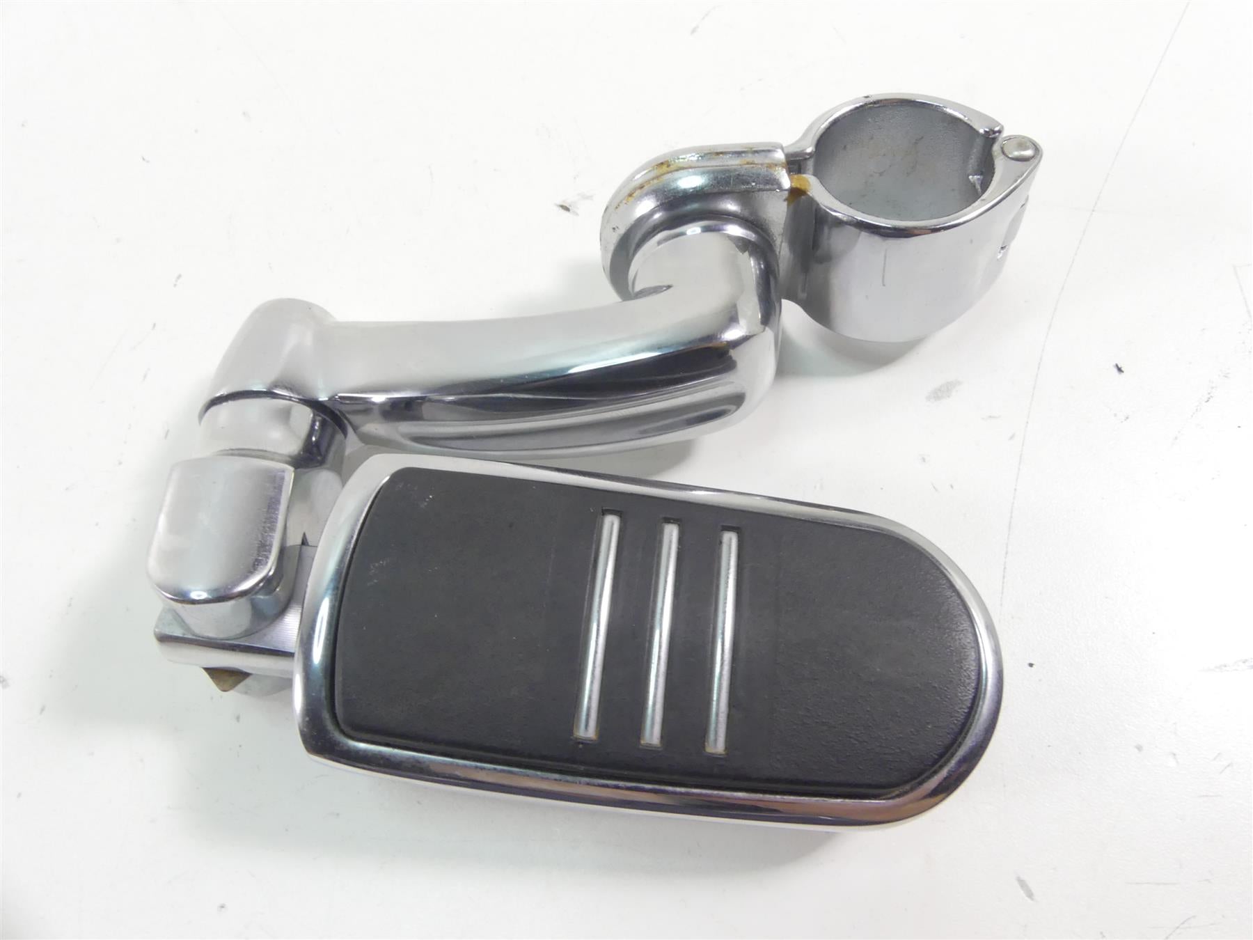 2012 Harley Touring FLHX Street Glide Adjustable Chrome Highway Foot Peg Set {{ shop.shopifyCountryName }} - Mototech271