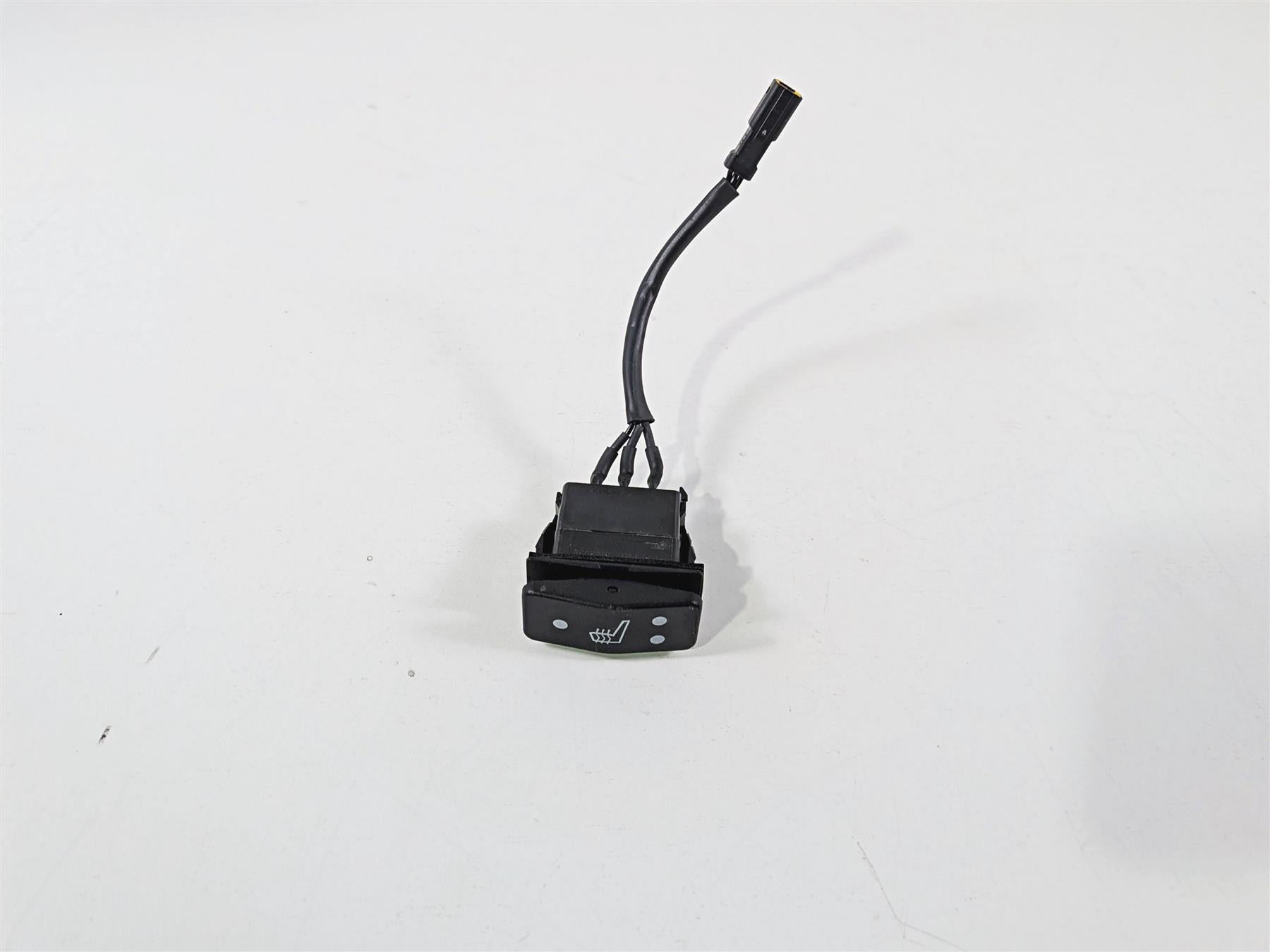 2022 Triumph Tiger 900 GT Pro Heated Seat Switch Knob Button {{ shop.shopifyCountryName }} - Mototech271