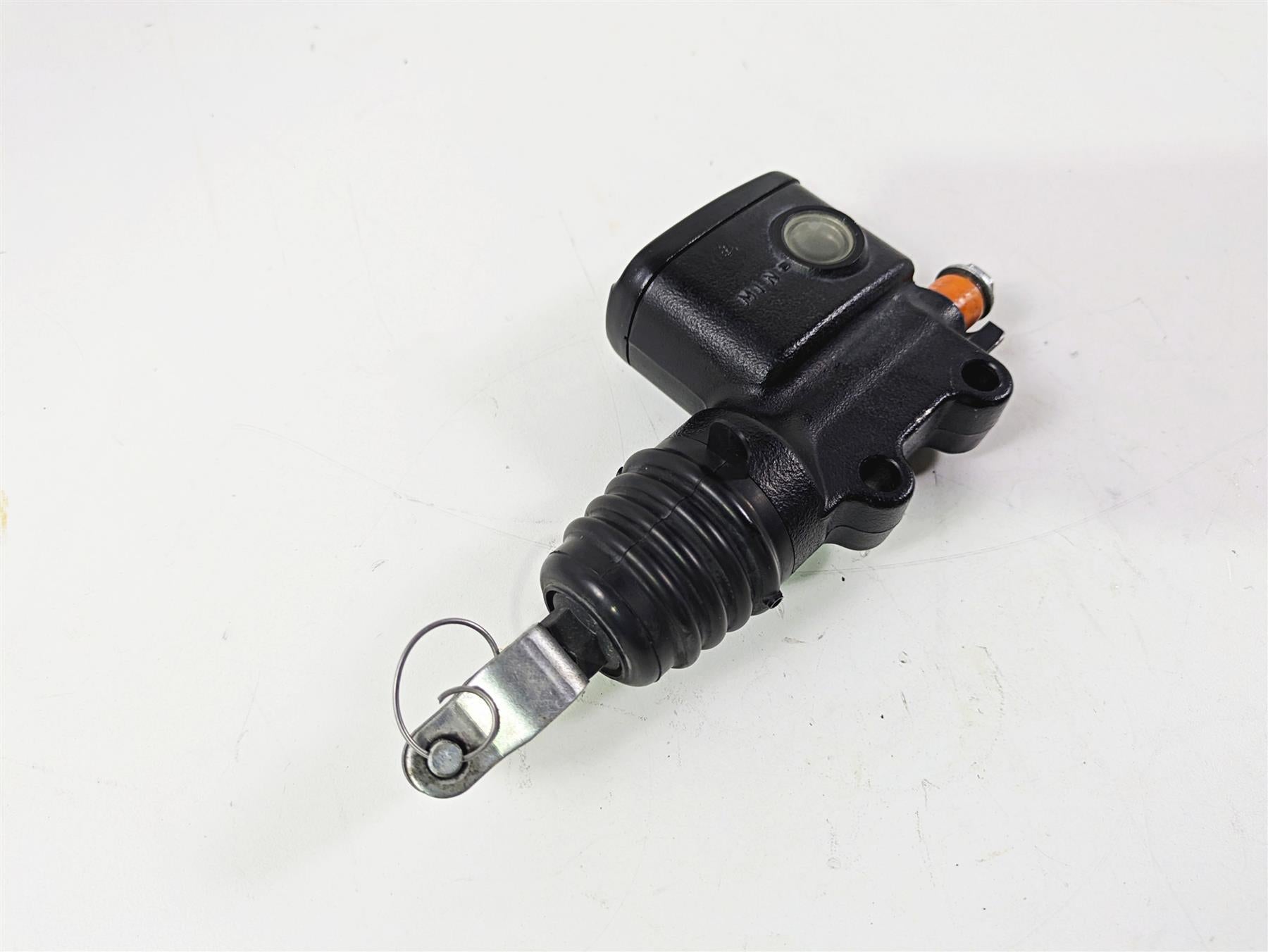 2020 Harley Softail FXST Standard Rear Brake Master Cylinder 5/8" 41700460 {{ shop.shopifyCountryName }} - Mototech271