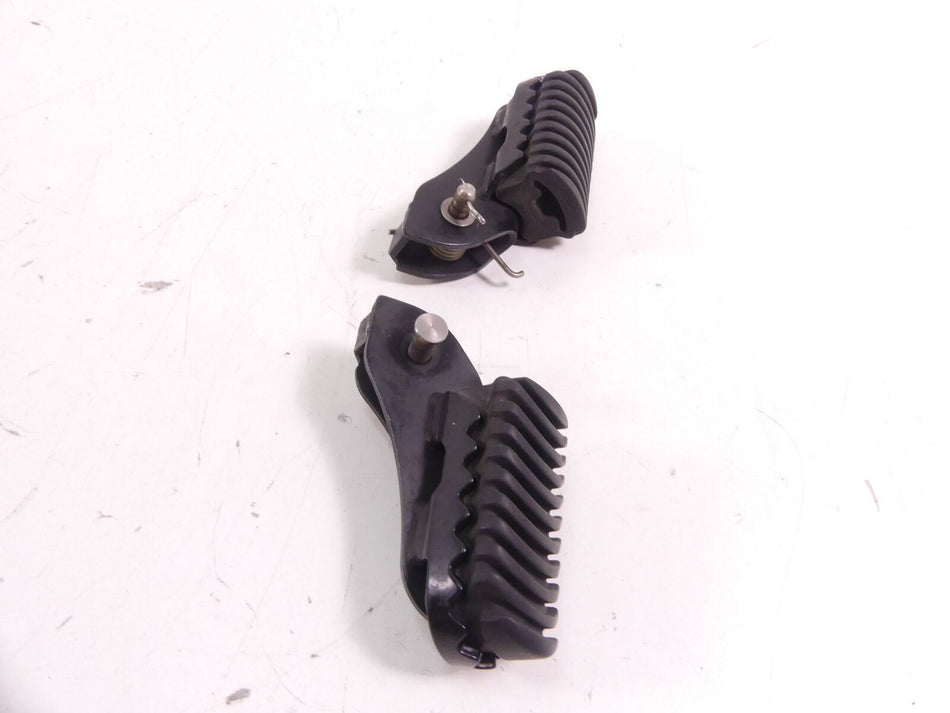 2010 BMW F800GS K72 Front Rider Left Right Footpeg Foot Peg Set 46717701199 {{ shop.shopifyCountryName }} - Mototech271