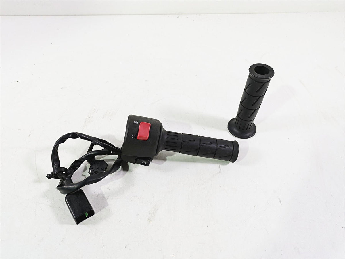 2009 Kawaski EX250 Ninja 250R Right Hand Start Kill Control Switch 46091-0157 {{ shop.shopifyCountryName }} - Mototech271