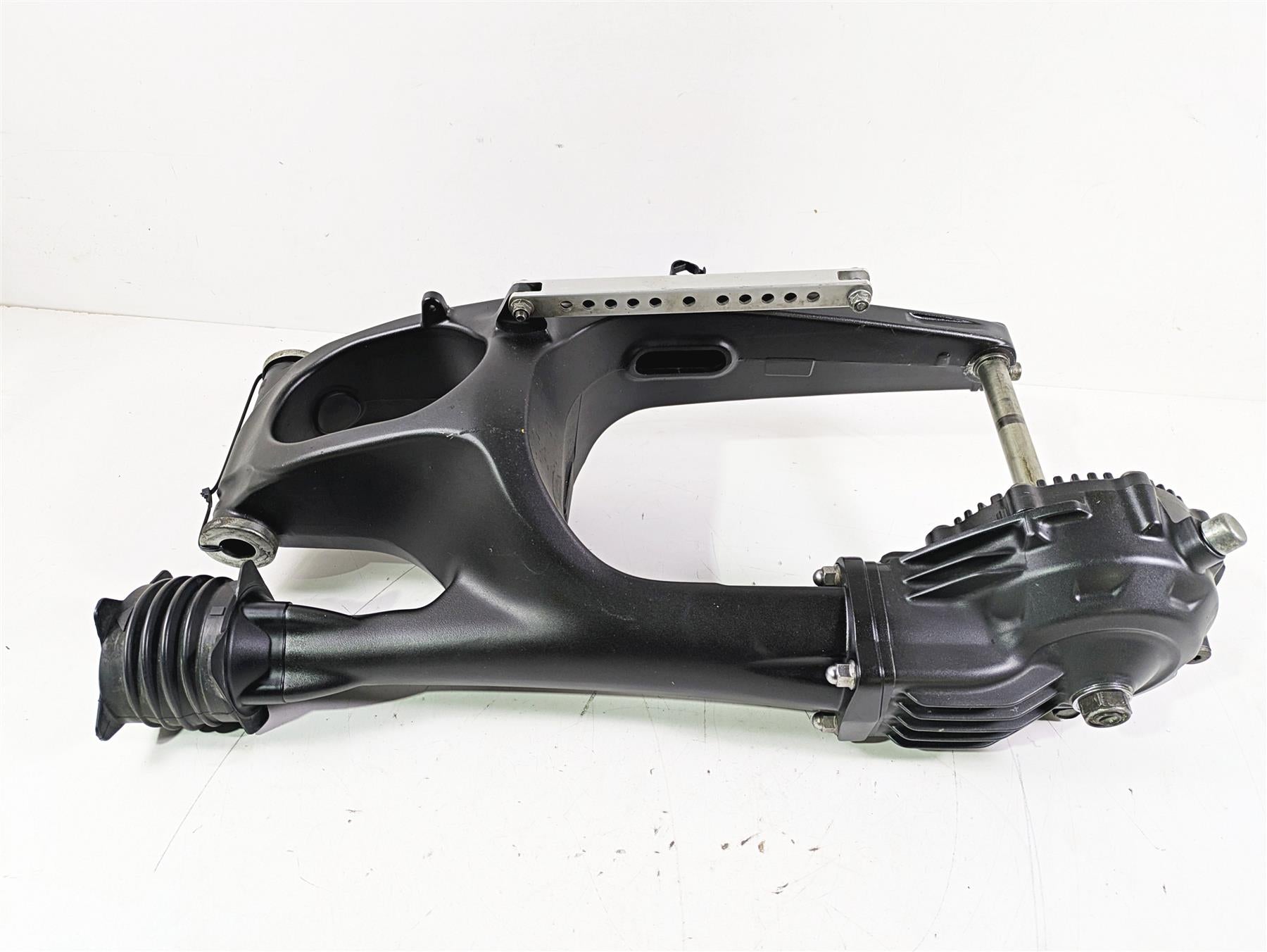 2012 Yamaha XT1200 Super Tenere Swingarm Differential Drive Shaft 23P-46101-00