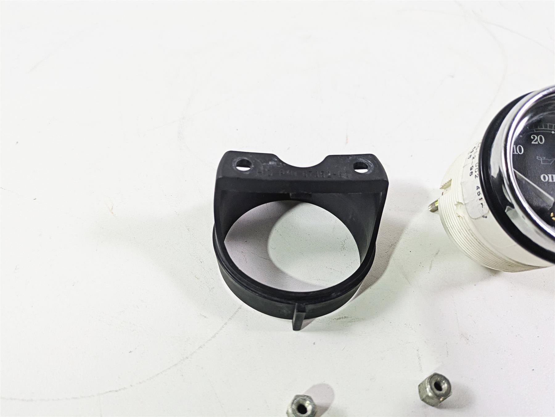 1996 Harley Touring FLHTCUI Electra Glide Oil Pressure Gauge 75032-96A {{ shop.shopifyCountryName }} - Mototech271