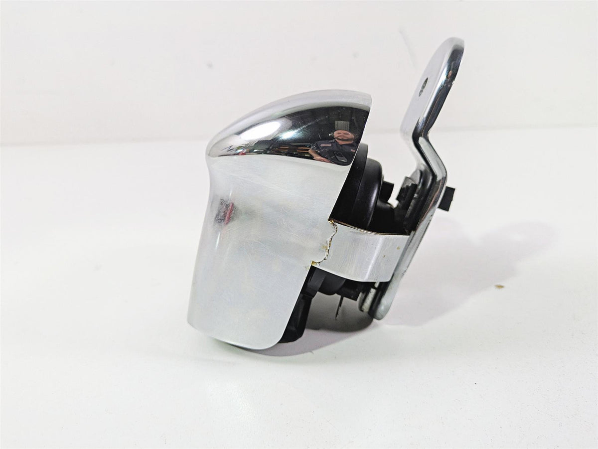 2021 Harley Touring FLTRX Road Glide Horn & Chrome Cover 61300523A 69060-90H {{ shop.shopifyCountryName }} - Mototech271