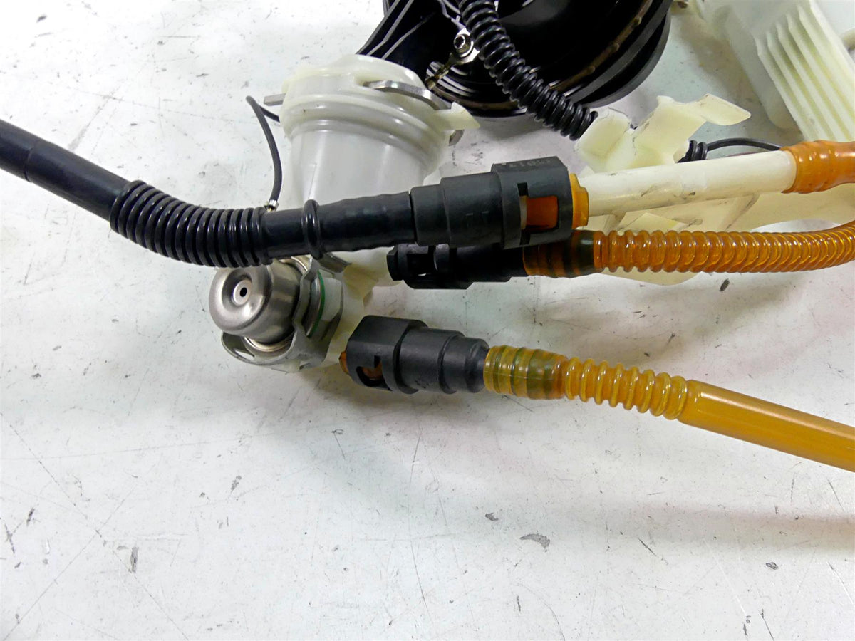 2015 Harley Touring FLHXS Street Glide Fuel Gas Petrol Pump 75069-08C {{ shop.shopifyCountryName }} - Mototech271