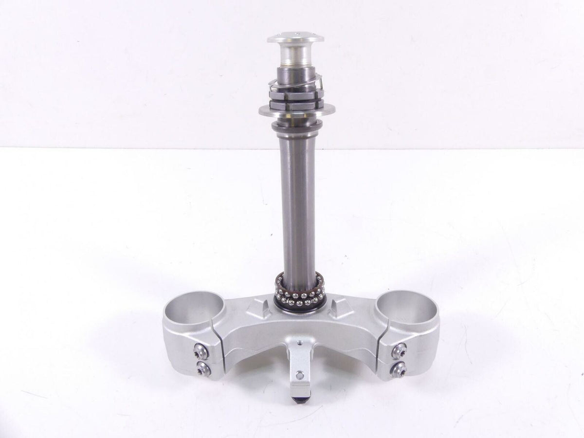 2020 BMW F900 R F900R K83 Lower Triple Tree Steering Clamp Yoke 8404206 {{ shop.shopifyCountryName }} - Mototech271