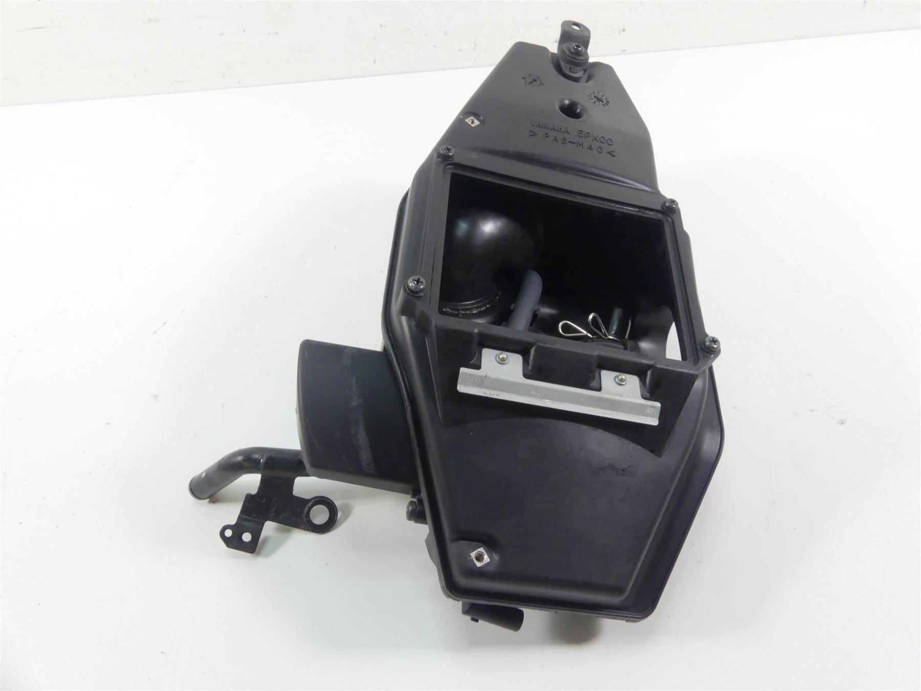 2009 Yamaha XV1700 Road Star Warrior Air Filter Cleaner Breather 5PX-W1441-00-00 {{ shop.shopifyCountryName }} - Mototech271