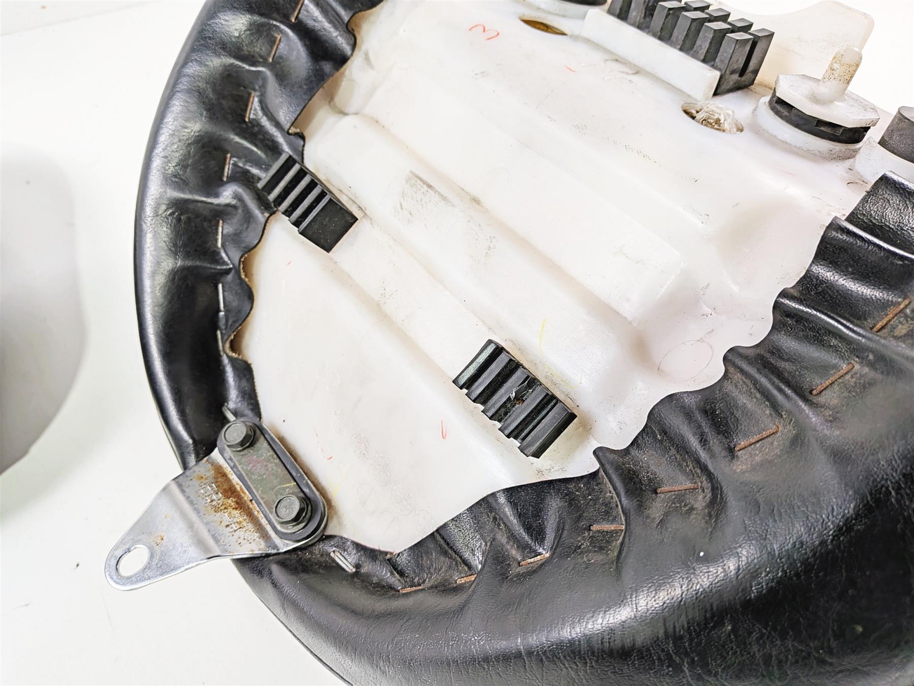 2002 Yamaha XVS650 V-Star Classic Front Rear Seat Saddle Set 5BN-24710 5SC-24750 {{ shop.shopifyCountryName }} - Mototech271