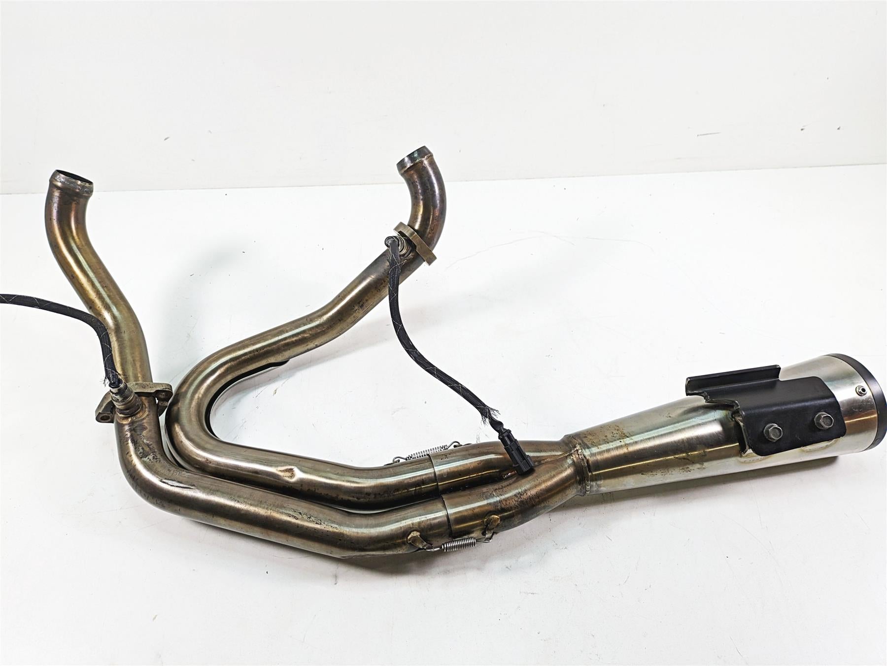 2009 Harley FXDC Dyna Super Glide Custom Vance Hines 2 in 1 Exhaust System 27625 {{ shop.shopifyCountryName }} - Mototech271