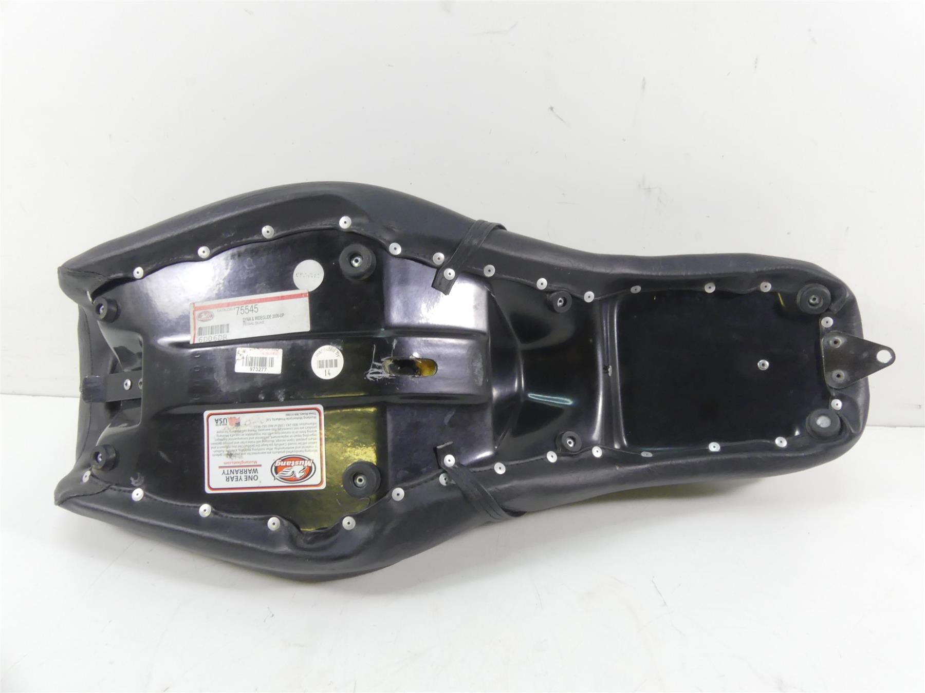2009 Harley FXDL Dyna Low Rider Regal Duke Mustang One Piece Seat Saddle 75545 {{ shop.shopifyCountryName }} - Mototech271