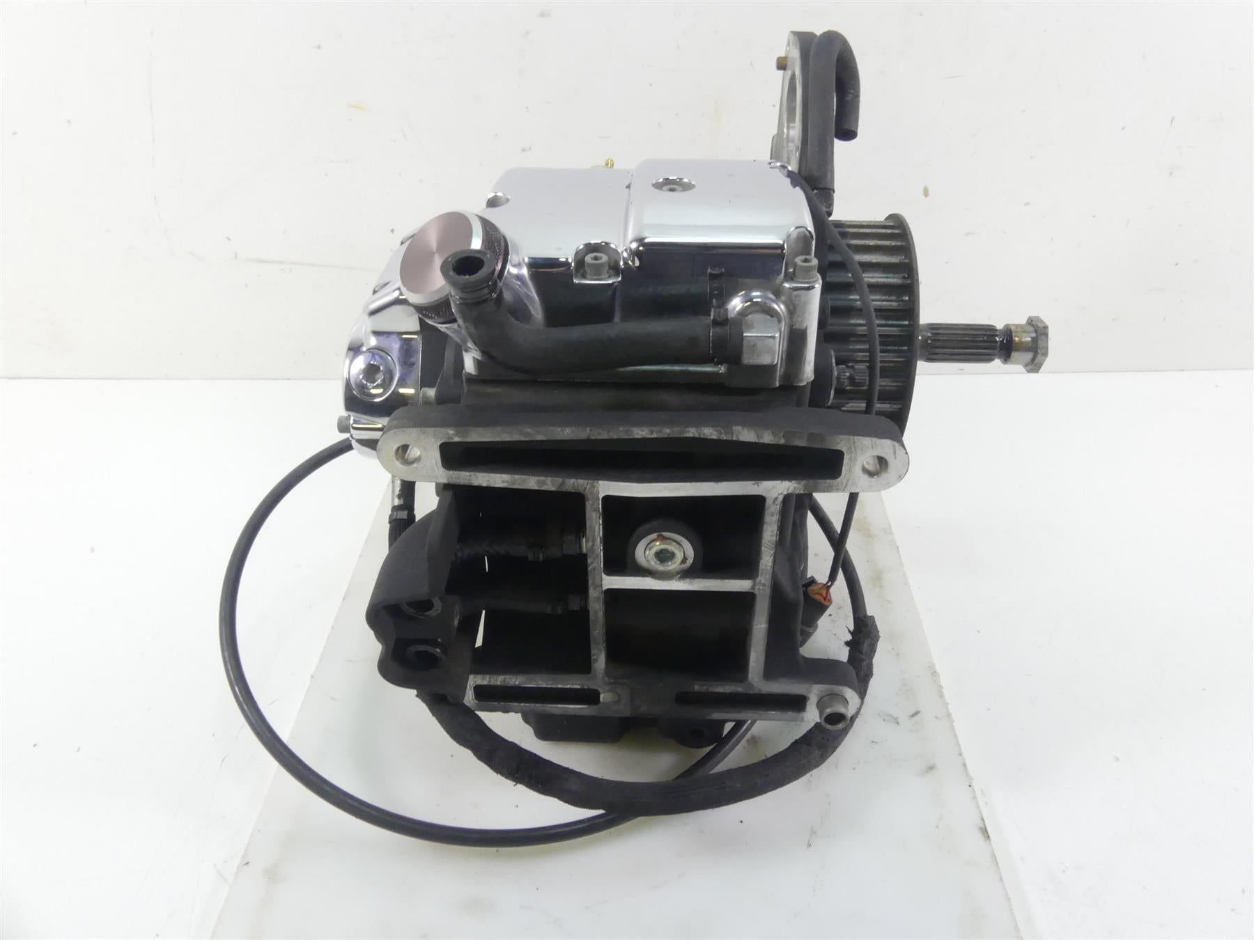 2005 Harley Dyna FXDLI Low Rider 5 Speed Transmission Gear Box 33037-05 {{ shop.shopifyCountryName }} - Mototech271