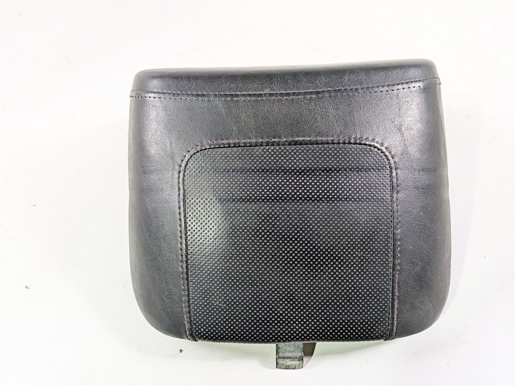 2013 Harley VRSCF Muscle Rod Rear Passenger Seat Saddle - Read 52438-09 {{ shop.shopifyCountryName }} - Mototech271