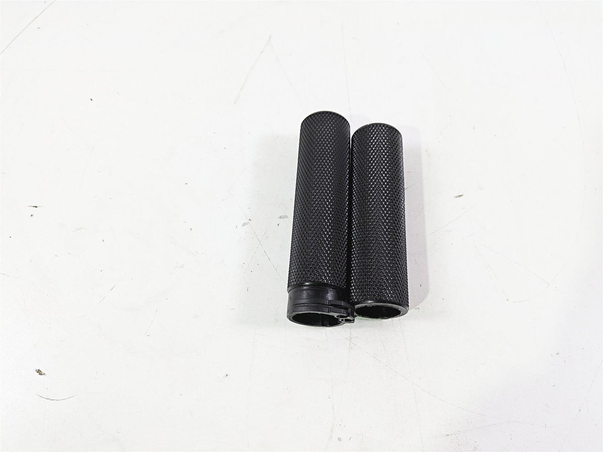 2010 Harley VRSCF Muscle Rod Arlen Ness Hand Grip Set {{ shop.shopifyCountryName }} - Mototech271
