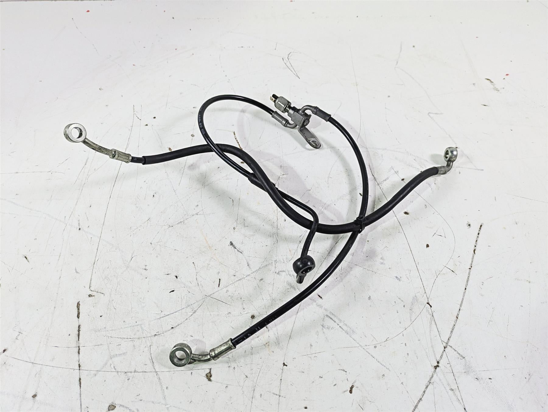 2016 Harley FLSTC Softail Heritage Abs Rear Brake Line Hose Set 43373-11A {{ shop.shopifyCountryName }} - Mototech271
