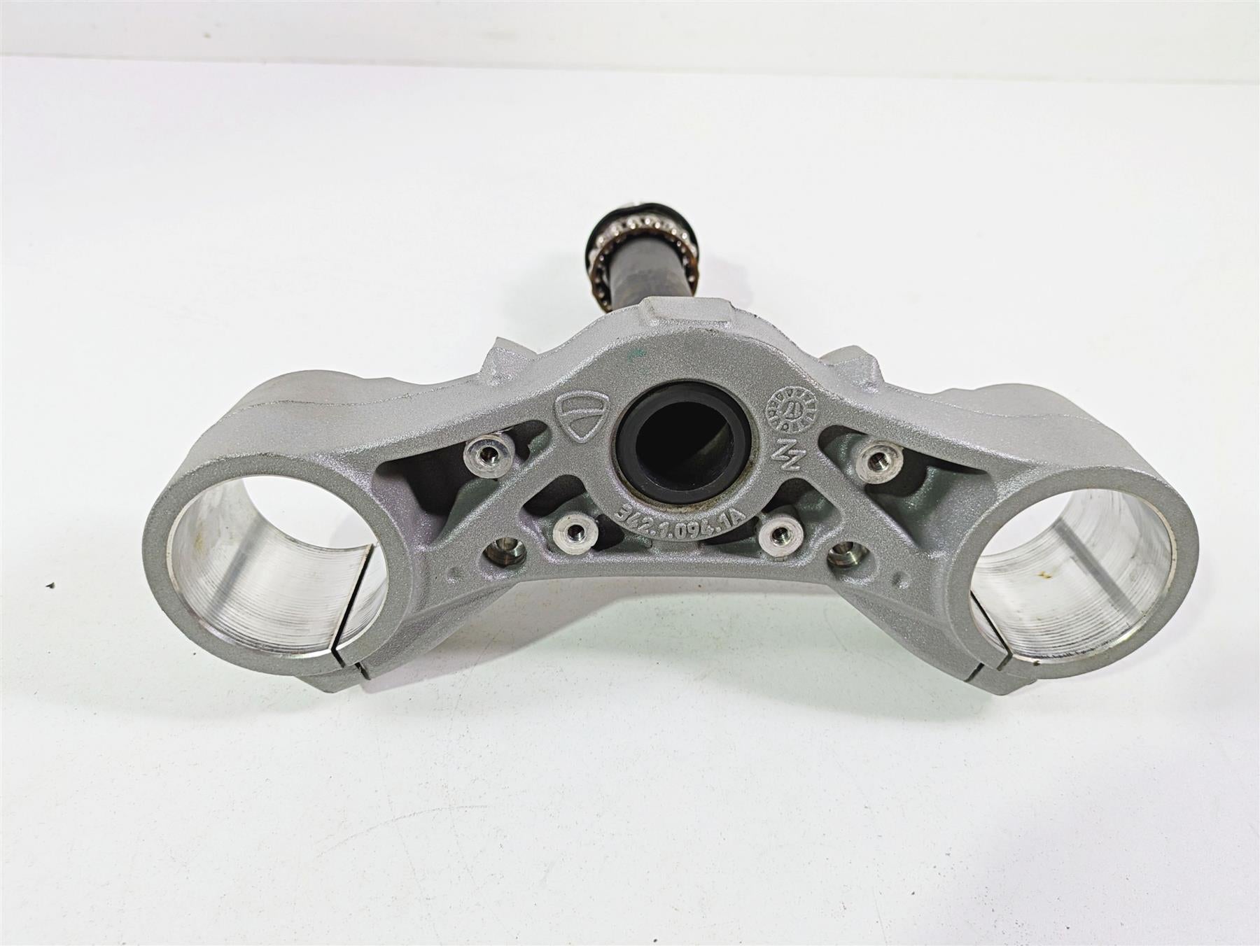 2018 Ducati Scrambler Desert Sled 800 Lower Triple Tree Clamp 34220941AA {{ shop.shopifyCountryName }} - Mototech271