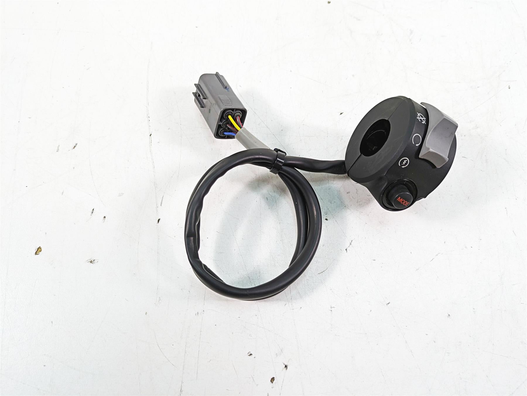 2018 Kawasaki ZX1002 Ninja H2 SX Right Hand Mode Control Switch 46091-0375 {{ shop.shopifyCountryName }} - Mototech271