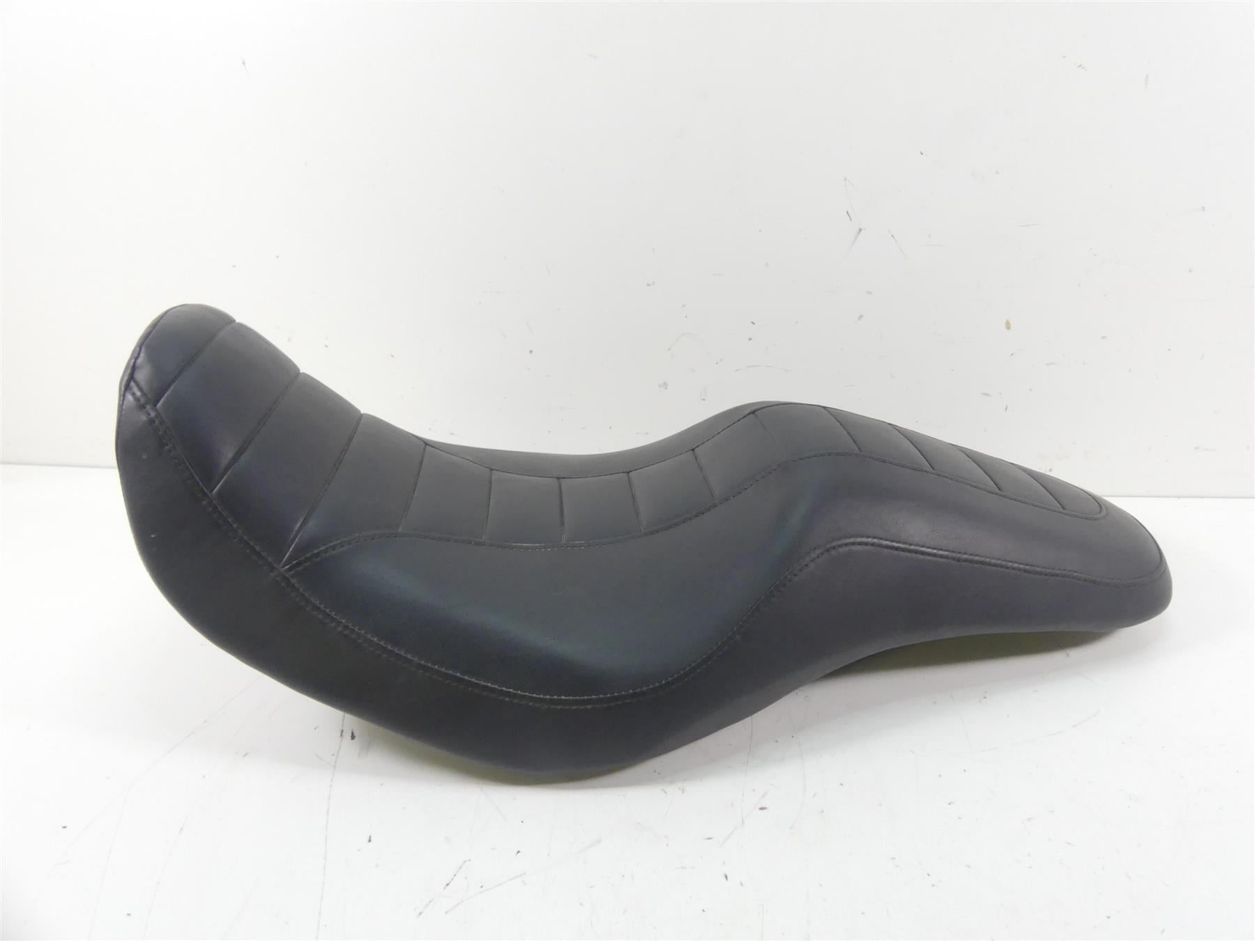 06-17 Harley Davidson Dyna Two Duo Seat Saddle 51819-07 {{ shop.shopifyCountryName }} - Mototech271