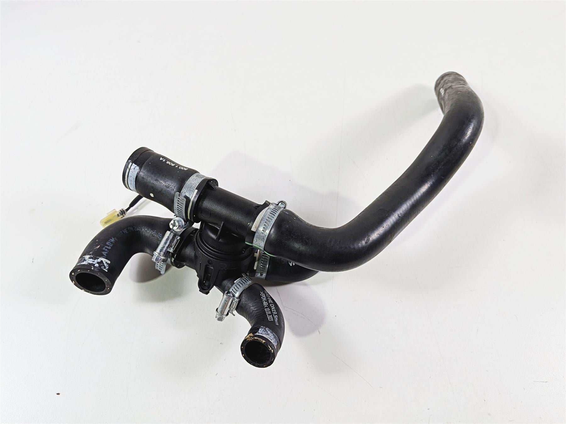2023 Ducati Streetfighter V4 Coolant Water Thermostat & Hoses 55320161A-Mototech271