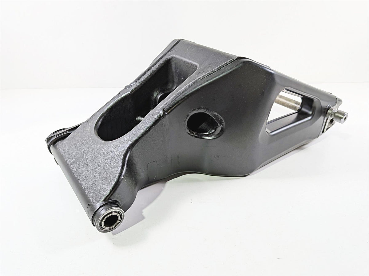 2008 Yamaha YZF R1 RN19 Straight Swingarm Swing Arm 4C8-22110-10-00 {{ shop.shopifyCountryName }} - Mototech271