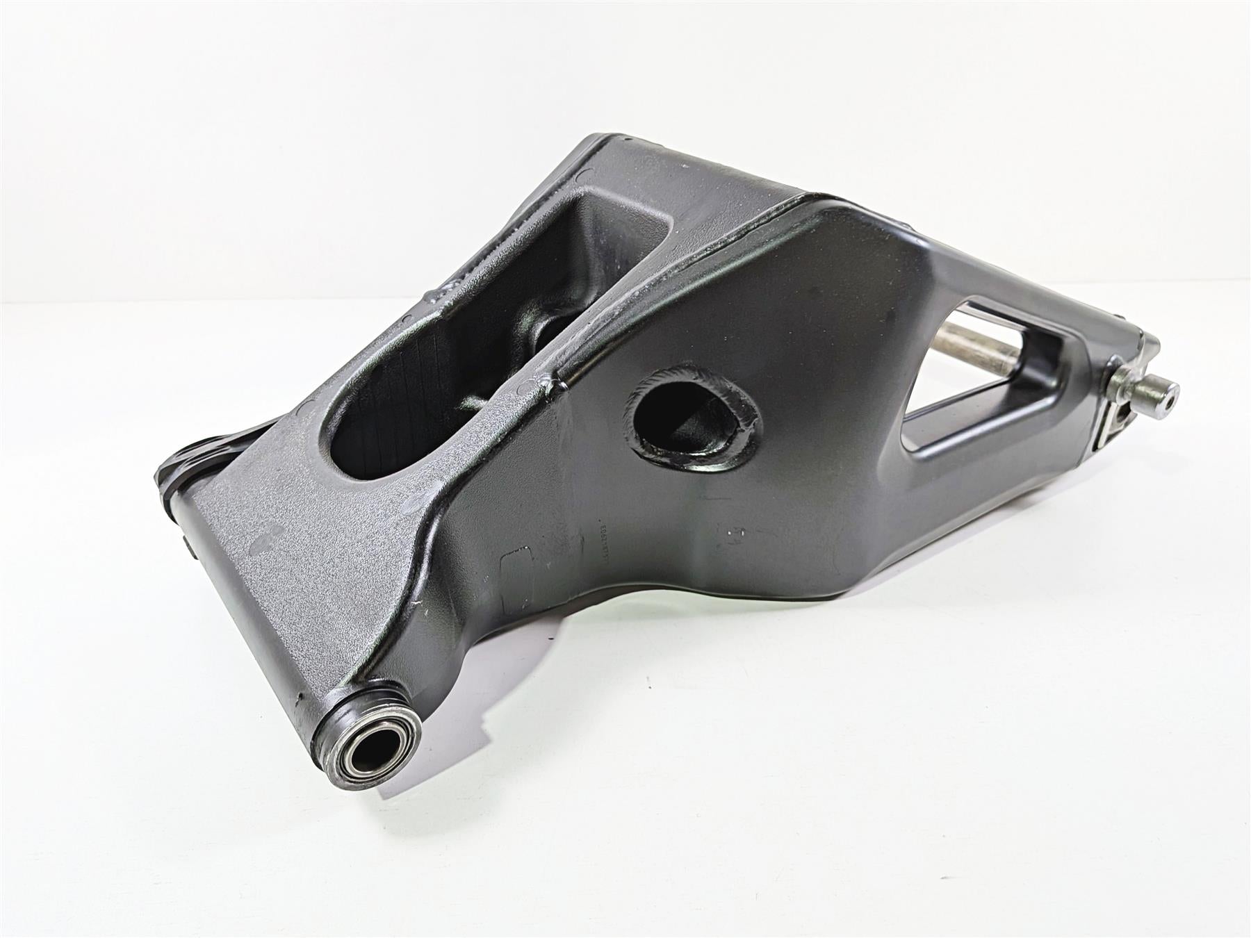 2008 Yamaha YZF R1 RN19 Straight Swingarm Swing Arm 4C8-22110-10-00 {{ shop.shopifyCountryName }} - Mototech271