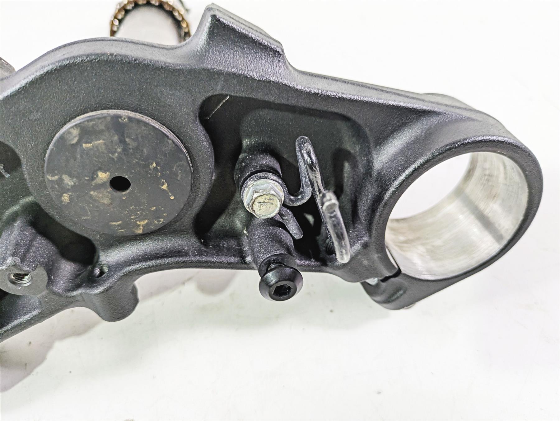 2022 Kawasaki ZR900RS Cafe Lower Triple Tree Steering Clamp 44037-0172-18R {{ shop.shopifyCountryName }} - Mototech271