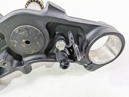 2022 Kawasaki ZR900RS Cafe Lower Triple Tree Steering Clamp 44037-0172-18R {{ shop.shopifyCountryName }} - Mototech271