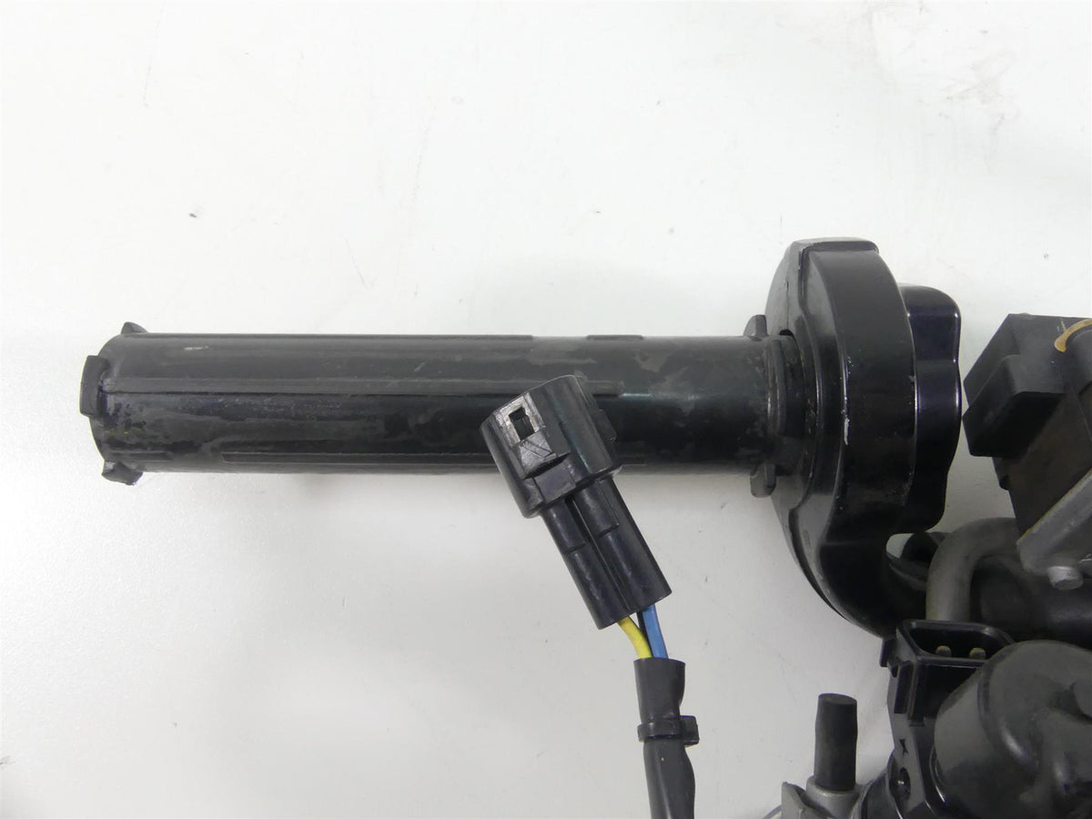2006 Triumph Daytona 675 Keihin Throttle Body Bodies & Grip Handle T1240478 {{ shop.shopifyCountryName }} - Mototech271