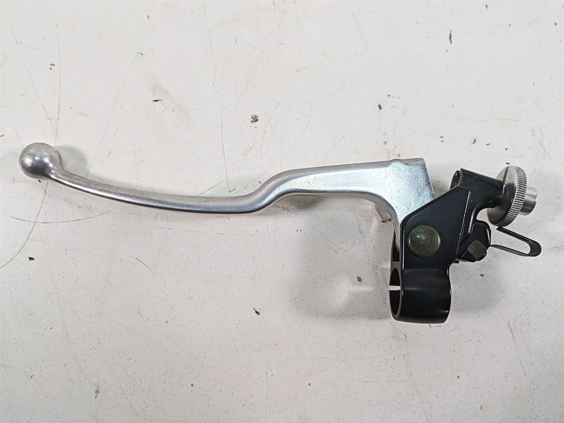 2002 Yamaha FZ1 FZS1000 Fazer Clutch Perch & Lever Set 5LV-82910-00-00 {{ shop.shopifyCountryName }} - Mototech271
