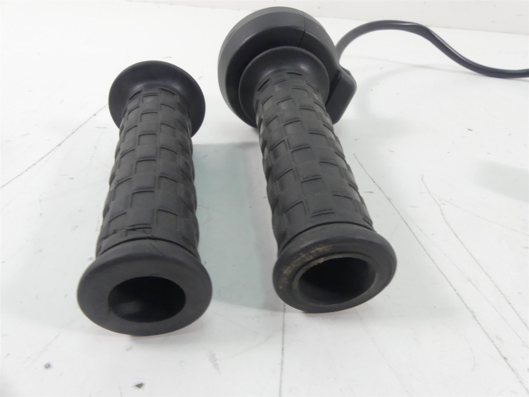 2019 Indian Motorcycle Co. FTR1200 Fly Ride By Wire Throttle Grip 2414219 {{ shop.shopifyCountryName }} - Mototech271