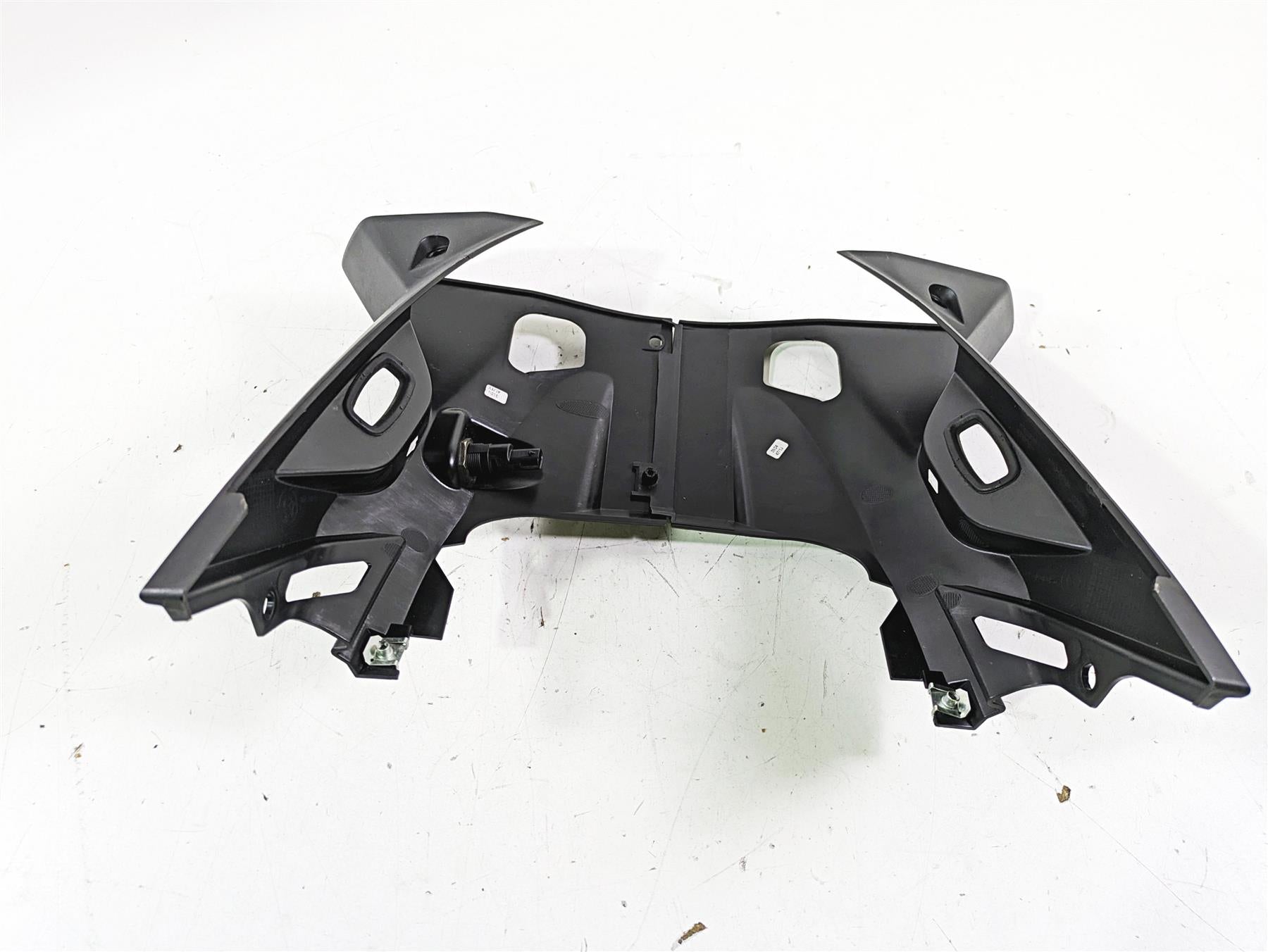 2014 BMW R1200 RT RTW K52 Left Right Rear Tail Cover Fairing 46638529393 {{ shop.shopifyCountryName }} - Mototech271