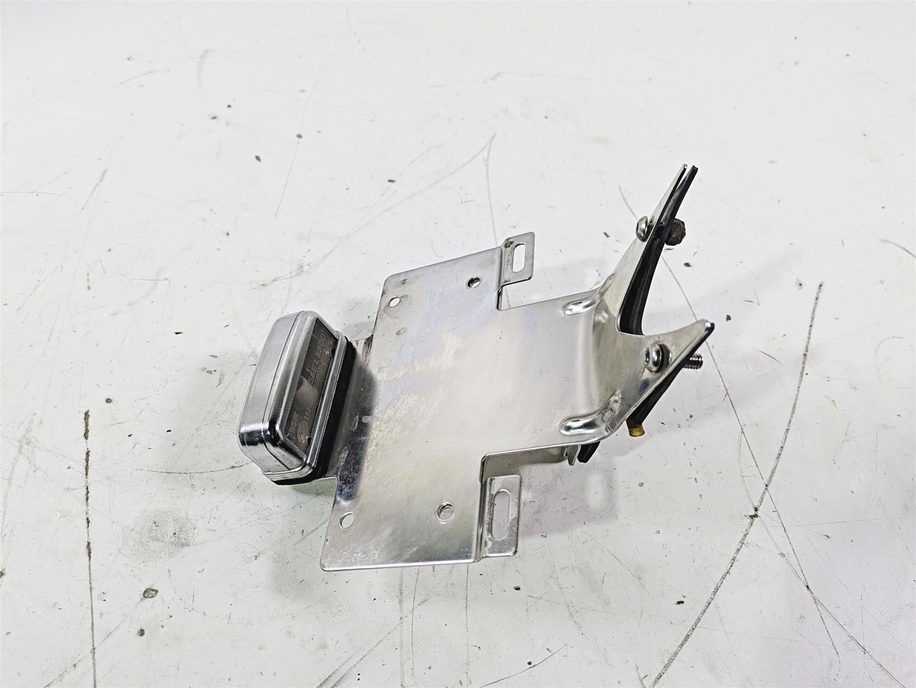 2004 Victory Kingpin Rear License Plate Holder Bracket 5247445 {{ shop.shopifyCountryName }} - Mototech271